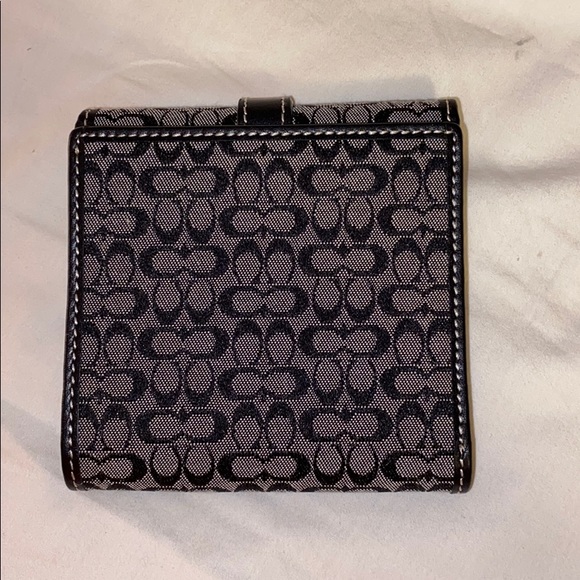 Coach Wallet - Picture 2 of 6